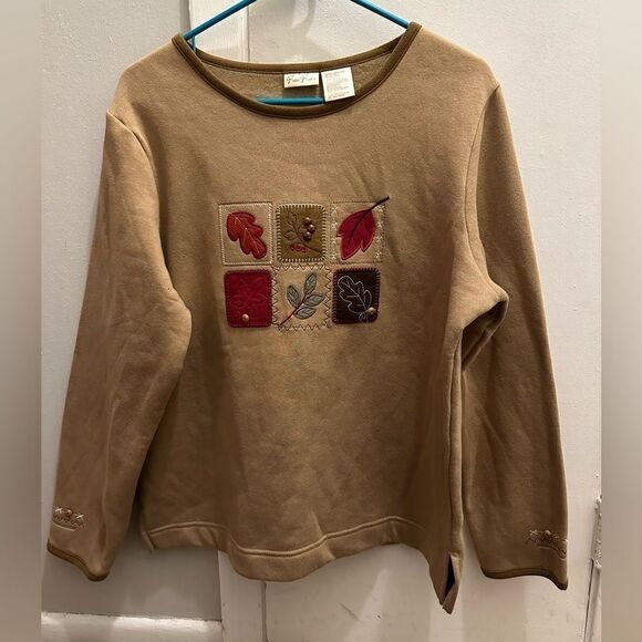 🆕 Women’s Bobbie Brooks Embroidered Sweatshirt Fleece Large - Picture 1 of 3